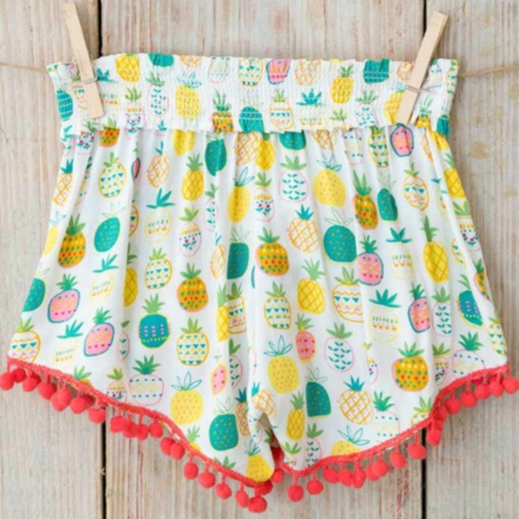 NATURAL LIFE Pants - Pineapple Lounge Shorts